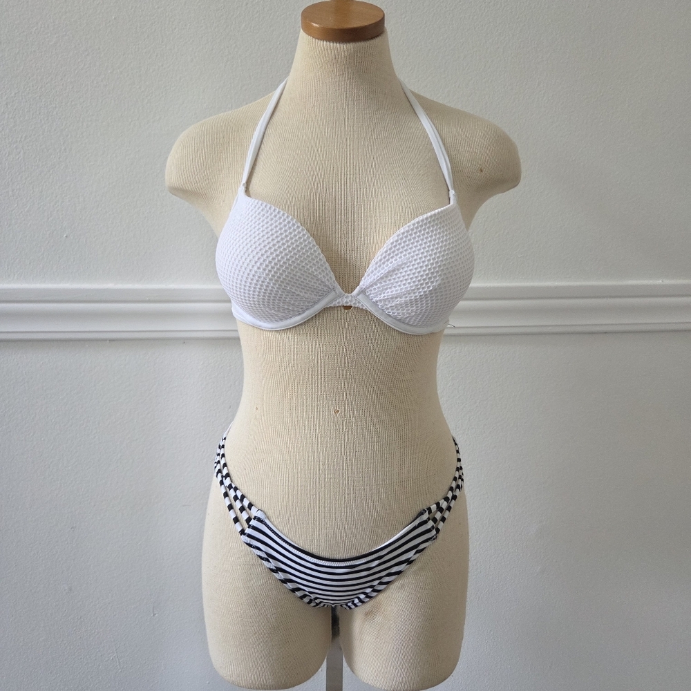 Victoria Secret Fishnet Crochet Bikini Top White / Stripe White And Black Bikini